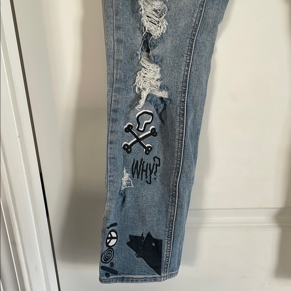 Blue Distressed Graphic Mens Jeans - Picture 5 of 9